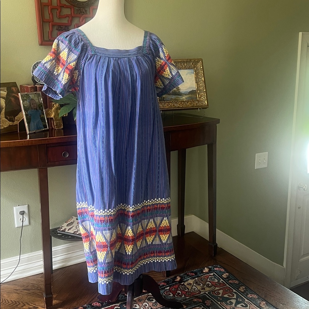 Vintage Mexican embroidery dress M/l